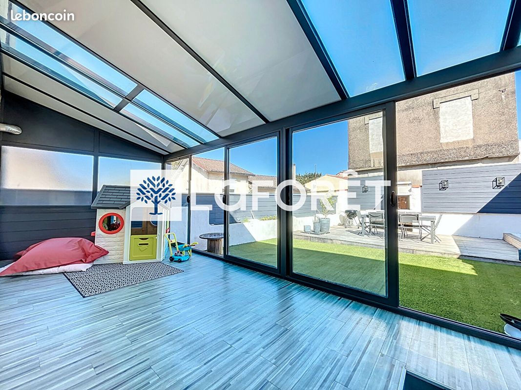 Maison 5 pièces 111 m² - Bressuire 79300 (image 2)