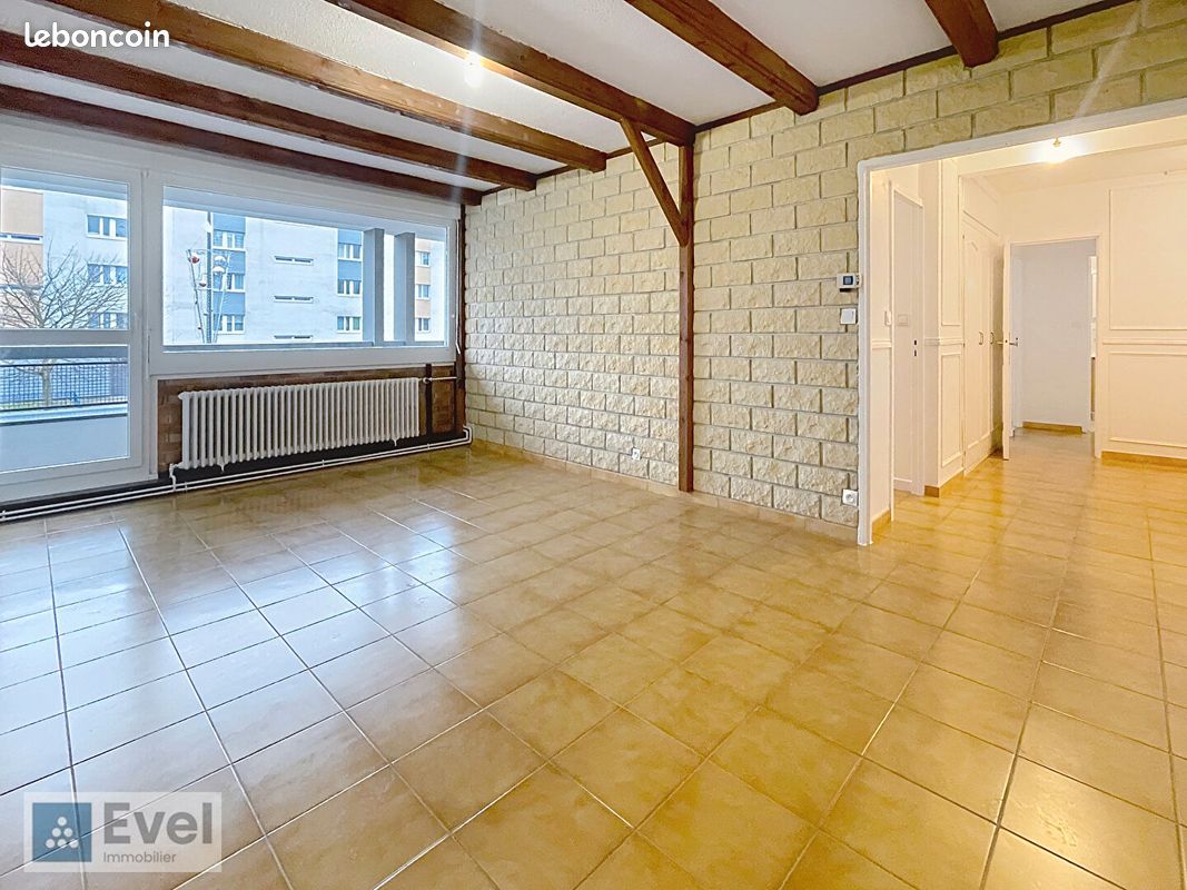 Appartement 4 pièces 74 m² · à Uckange · 74 m² · 1 000 €
