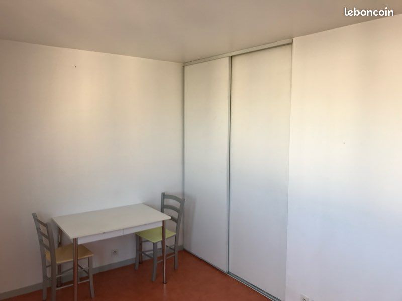 Appartement 1 pièce 20 m² · à Clermont-Ferrand · 20 m² · 360 €