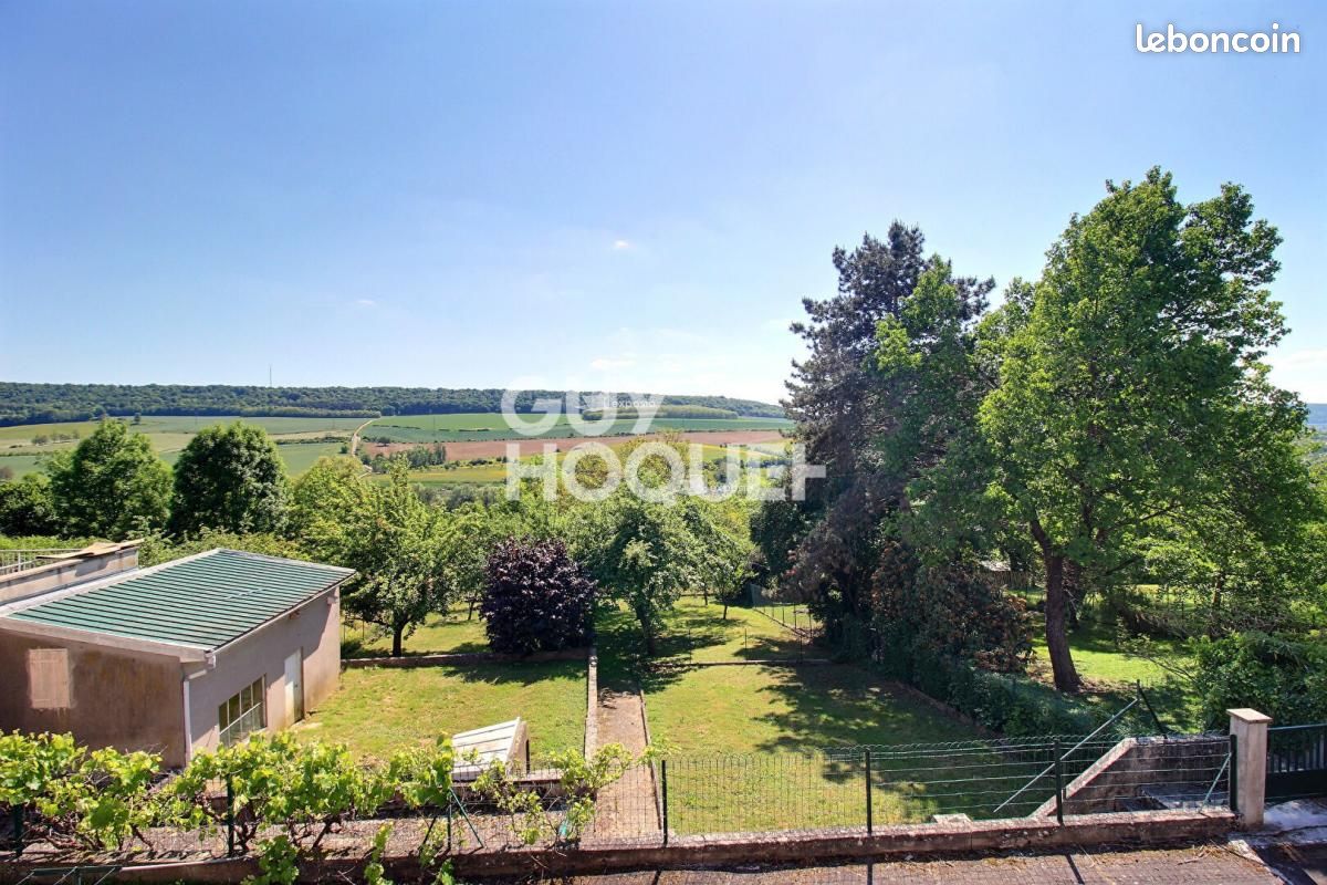 Maison 6 pièces 111 m² · à Lay-Saint-Christophe · 111 m² · 299 900 €