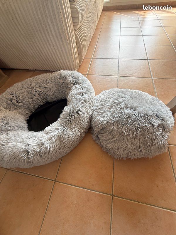 Panier pour chat tout neuf jamais servi (image 2)