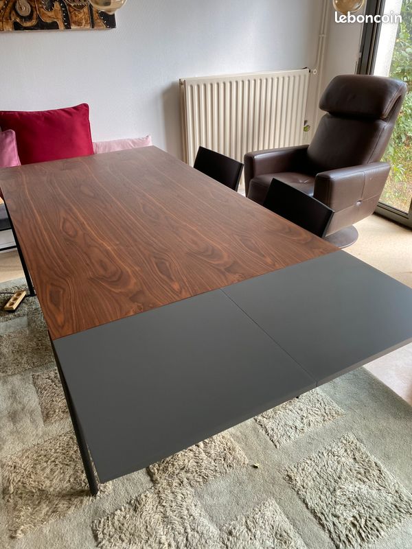 Table contemporaine design (image 3)