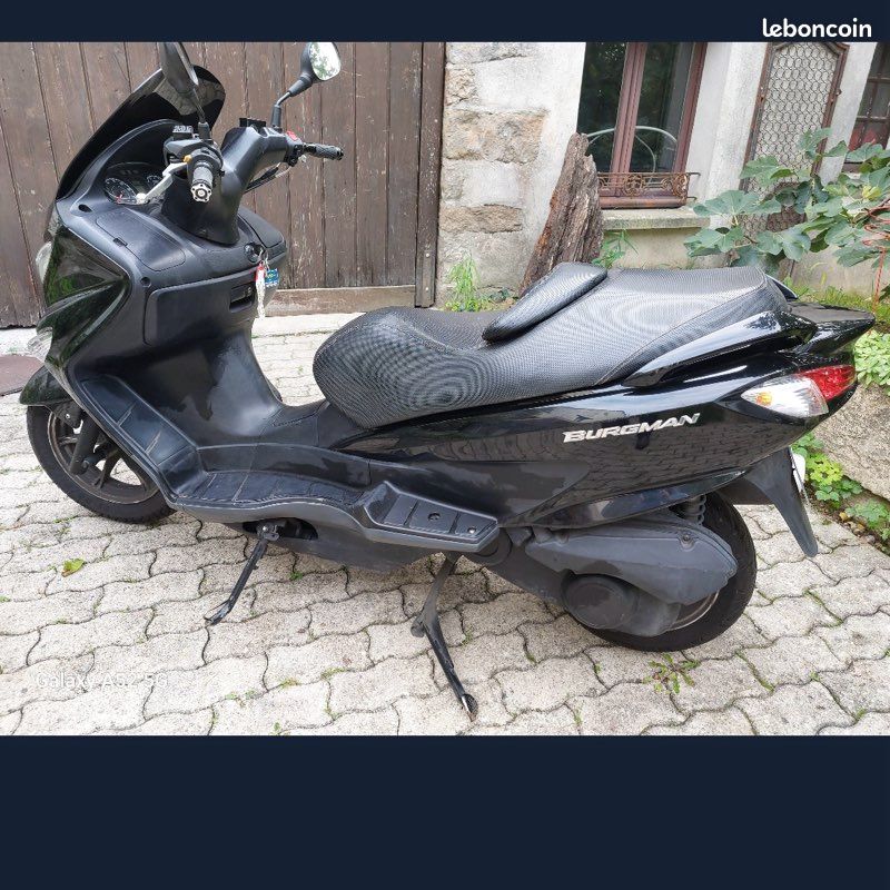 125 Burgman 2015 Motos