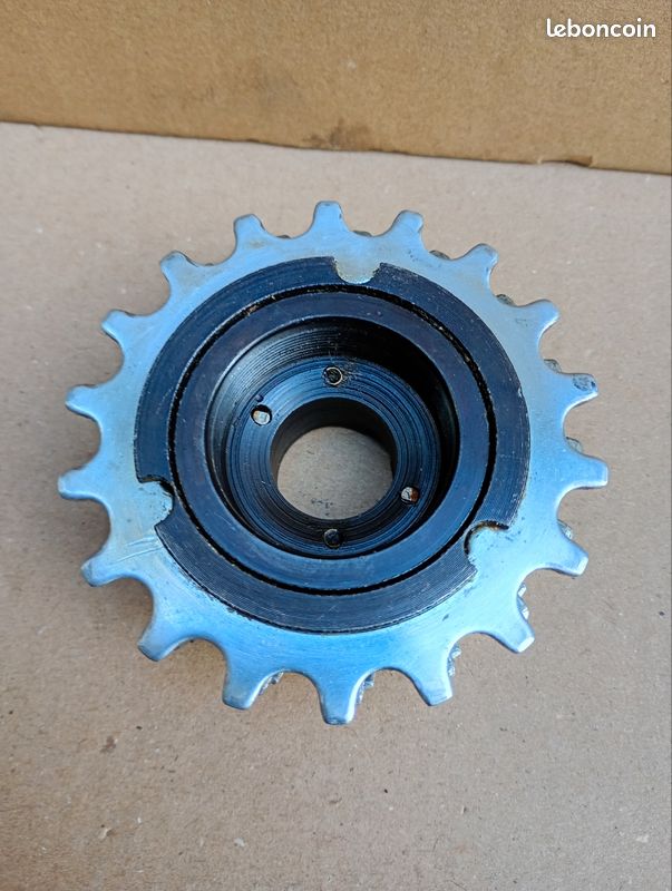 comment monter de sa roue lbre MALLARD 700 COMPACT 1985 en 6 & 7 v
