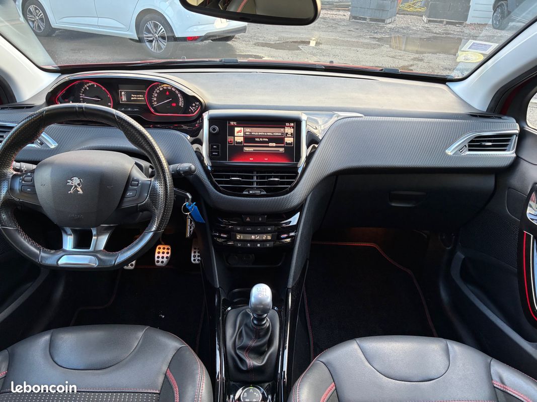 Peugeot 2008 bluehdi 120 gt line (image 5)