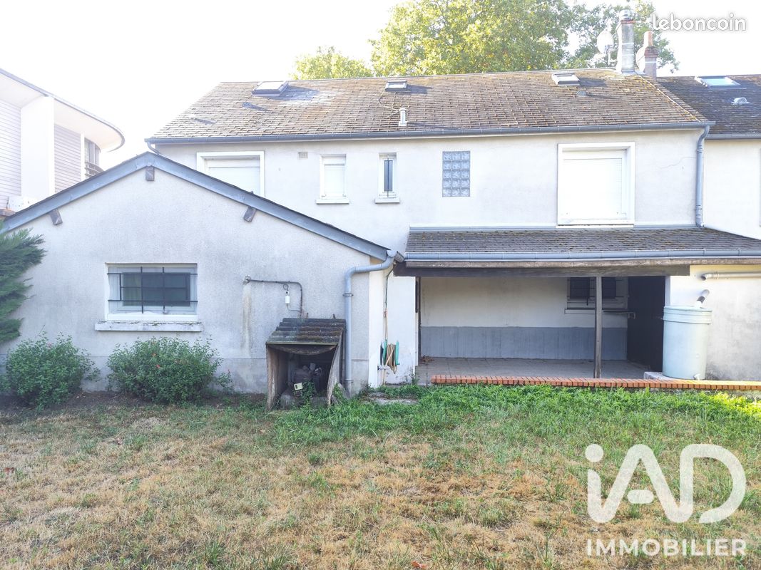 Maison 6 pièces 135 m² · à Orléans · 135 m² · 190 000 €