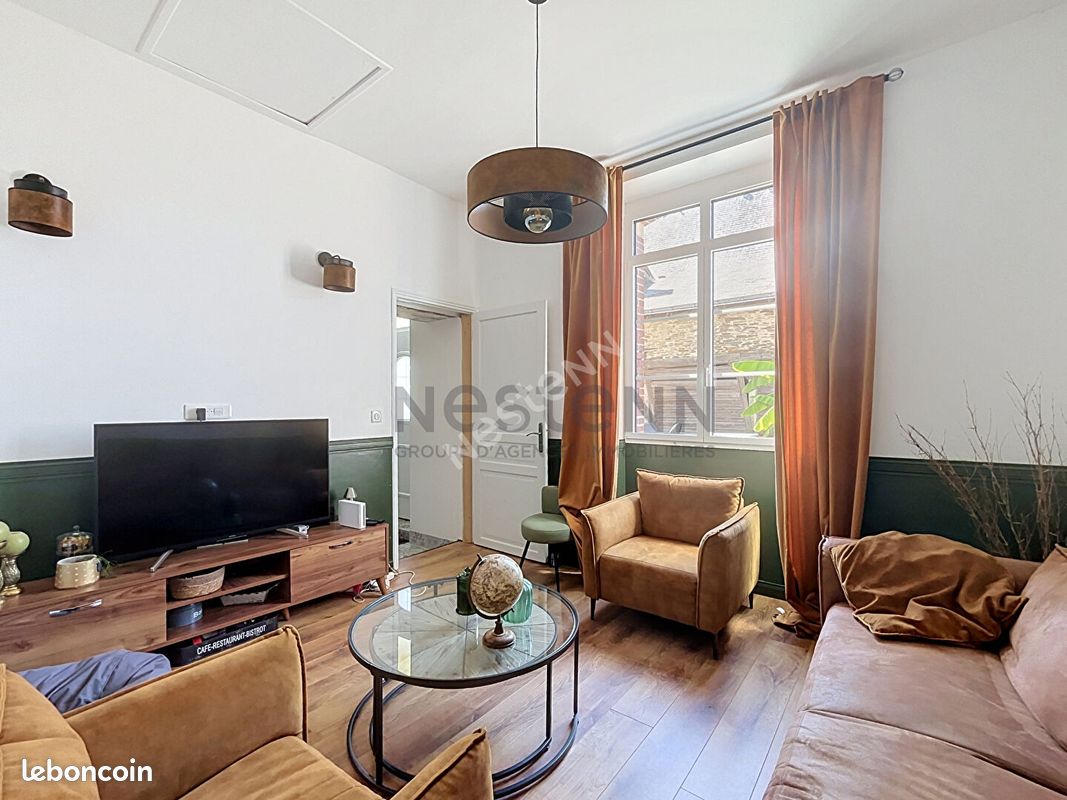 Maison 8 pièces 197 m² · à Candé · 197 m² · 295 700 €