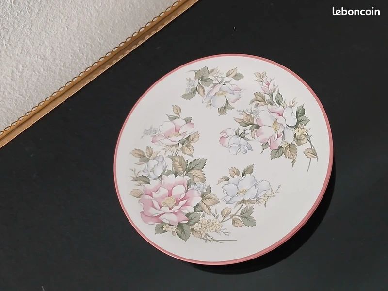 Lot de deux assiettes à fleurs "Millefleurs Japon" (image 2)