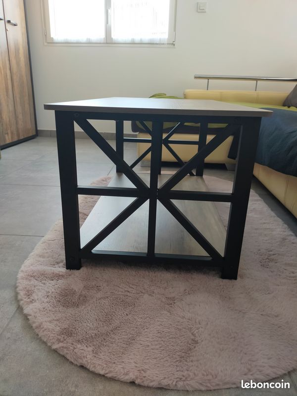 Table basse neuve (image 1)