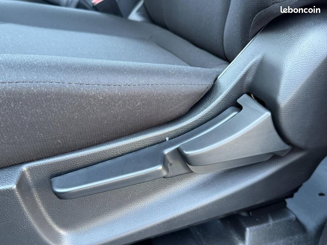 Isuzu D-Max 2.2 Ddi 164ch B-Strong Space M/T (image 11)