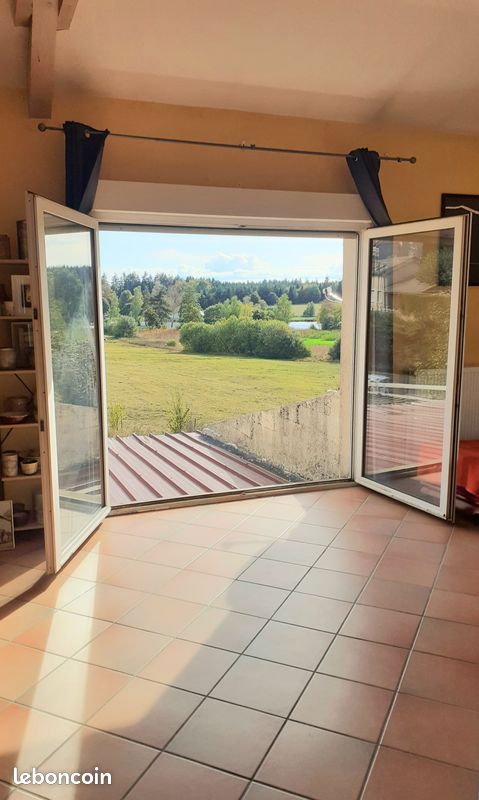 Maison 7 pièces 450 m² · au Chambon-sur-Lignon · 450 m² · 239 000 €
