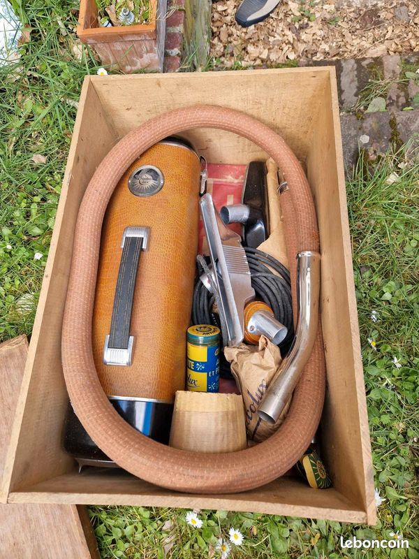 Aspirateur vintage Electrolux (image 1)