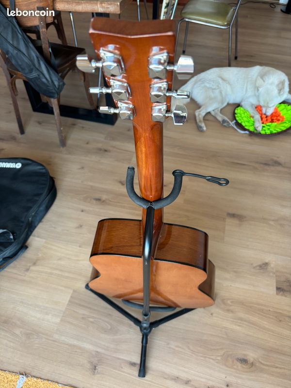 Guitare acoustique Yamaha F310P TBS, avec housse et support guitare (image 3)