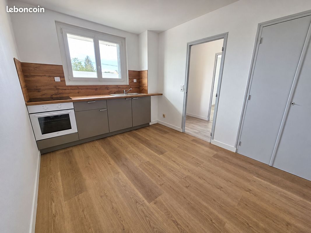 Appartement 2 pièces 49 m² · à Laroche-Saint-Cydroine · 49 m² · 550 €/mois