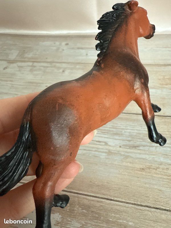 Jument baie de course Schleich (image 11)