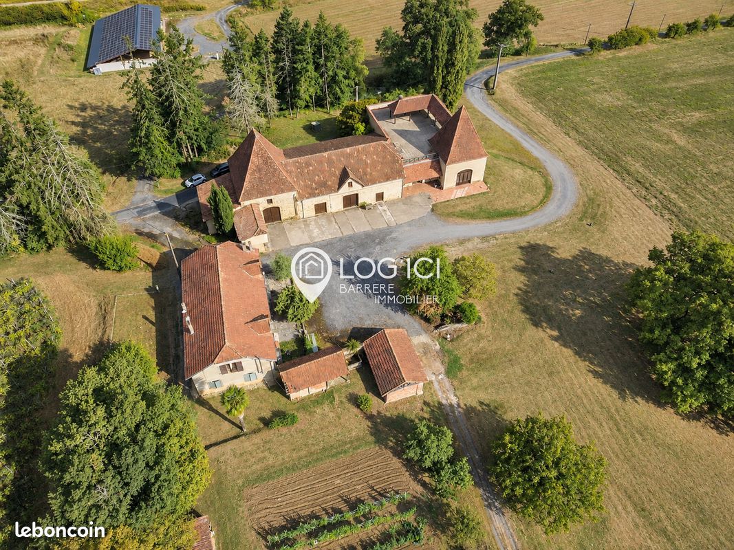 Maison 7 pièces 270 m² · à Lembeye · 270 m² · 414 000 €