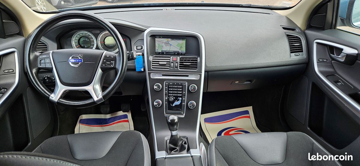Volvo XC60 D3 163 CH DRIVE MOMENTUM BOITE MECANIQUE (image 3)