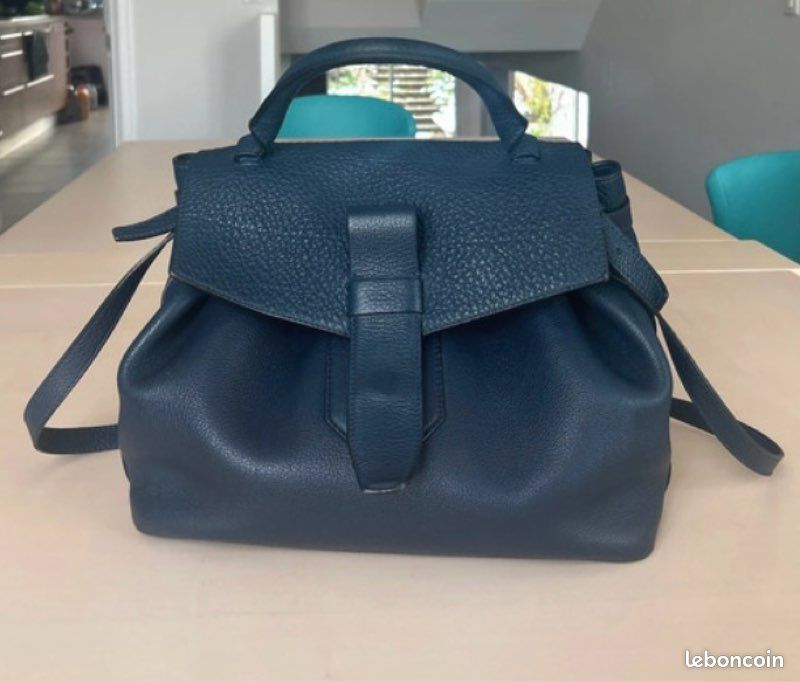 Sac Lancel Modèle Charlie taille M Accessoires Bagagerie