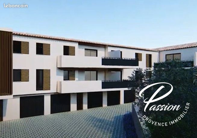 Parking/box 25 m² Saint-Rémy-de-Provence