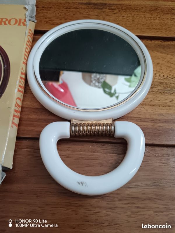 Miroir double sur socle vintage plastique blanc et doré (image 3)