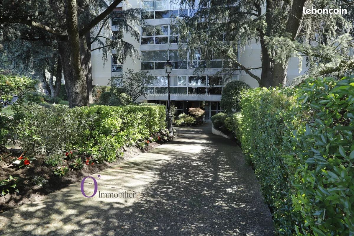 Appartement 5 pièces 129 m² · à Le Chesnay-Rocquencourt · 129 m² · 515 000 €