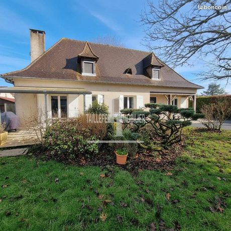 Maison 8 pièces 159 m²