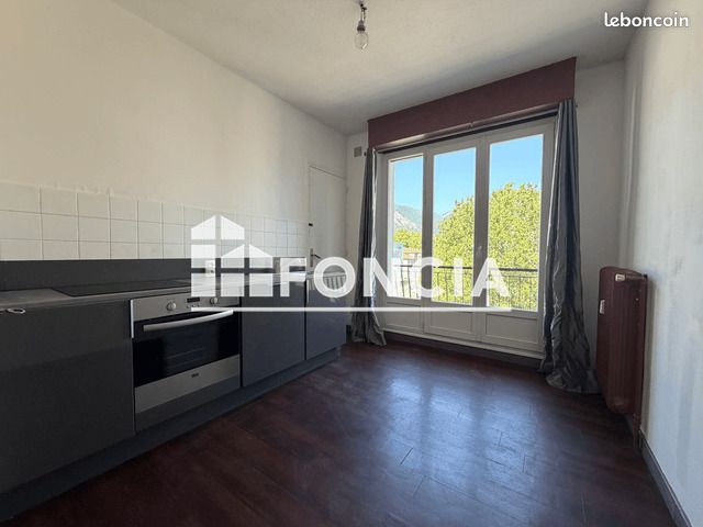 Appartement 2 pièces 75 m² · à Grenoble · 75 m² · 790 €