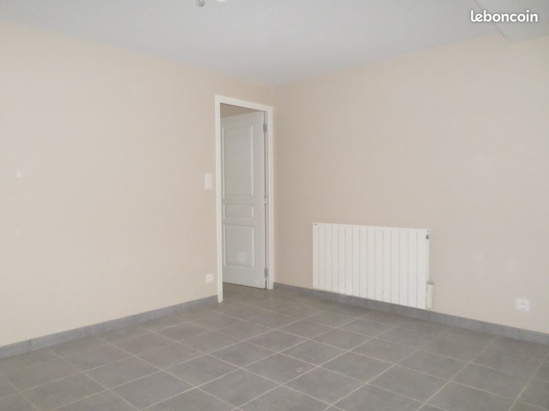 Appartement 1 pièce 37 m² · à Autun · 37 m² · 375 €