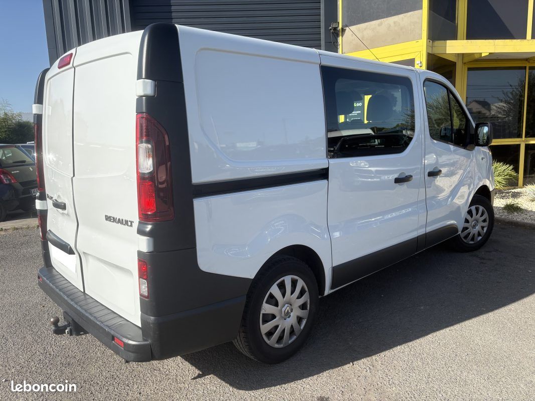 RENAULT TRAFIC III CAMIONNETTE (FG_) 1.6 DCI 120cv 6 places (image 2)