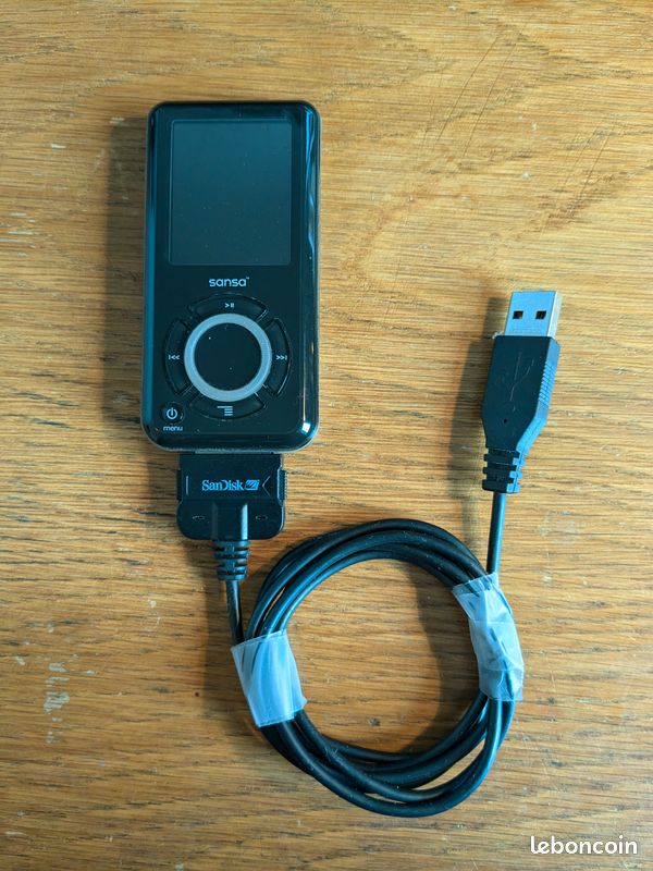 SanDisk Sansa Fuze+ - Lecteur numérique - 4 Go - noir - Baladeur MP3