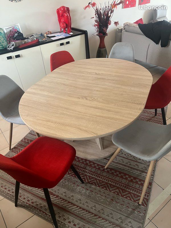 Grande table ovale en bois (image 3)