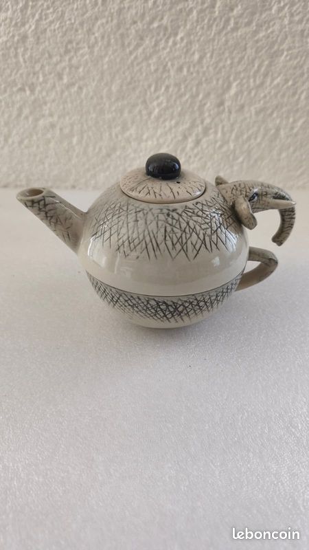 #88 Théière et tasse "éléphant" (image 1)