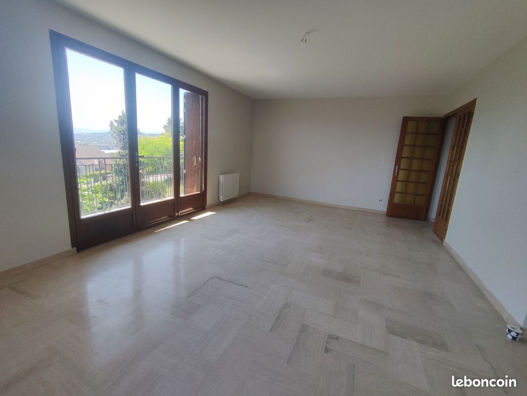 À louer – Superbe T4 avec vue lac – Annecy-le-Vieux (image 2)