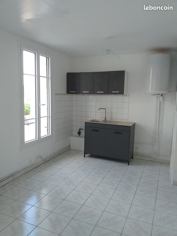 Appartement 2 pièces 44 m² · à Mantes-la-Jolie · 44 m² · 700 €/mois