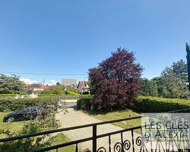 Maison 670 000 € - 229 m²