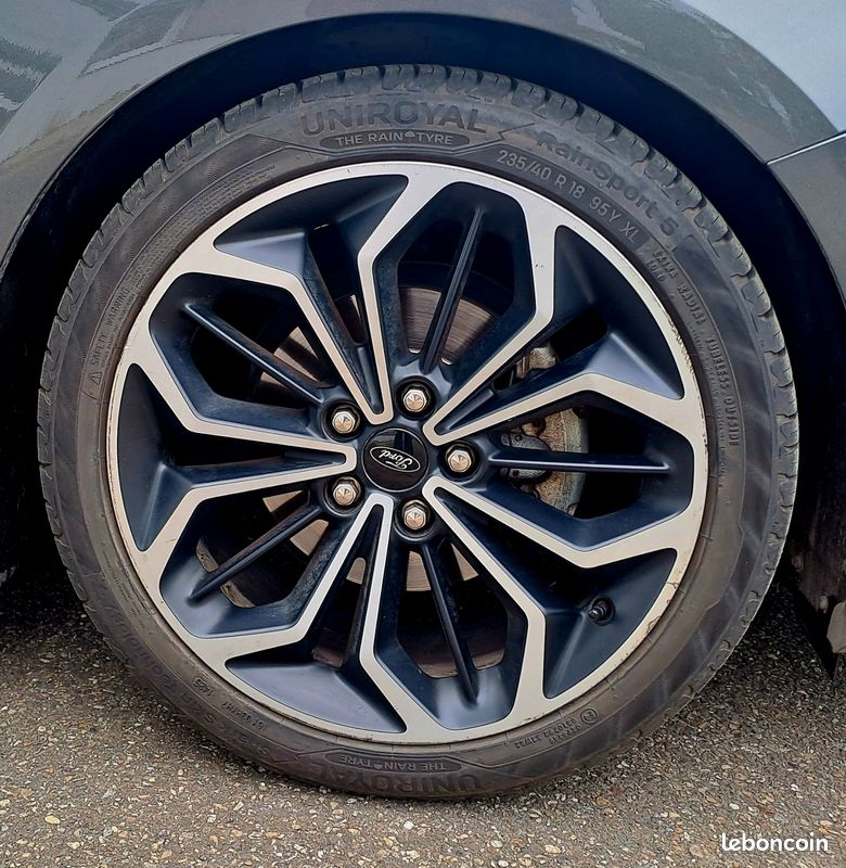 Ford focus 1.5 tdci 120ch st line powershift bva8 (image 21)