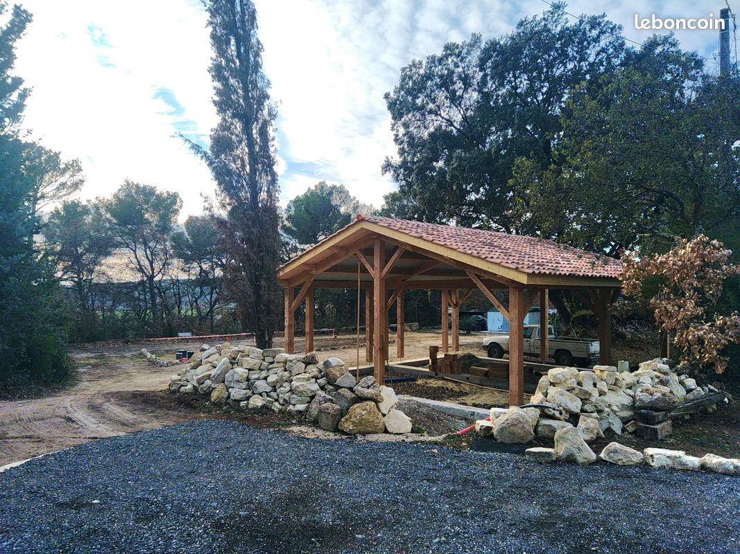 Pool house traditionnel (image 1)