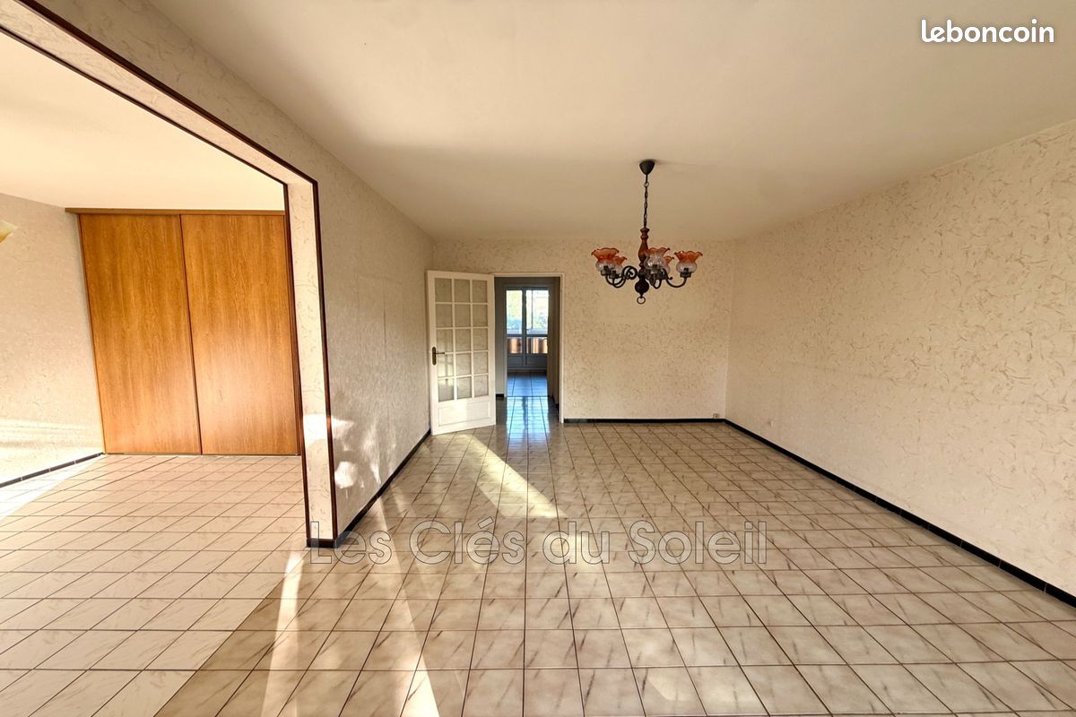 Appartement 4 pièces 78 m² · à Hyères · 78 m² · 239 500 €