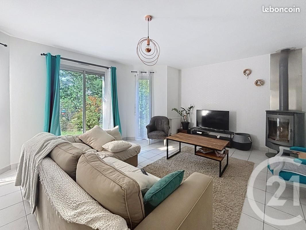 Maison 7 pièces 128 m² · à La Chapelle-des-Fougeretz · 128 m² · 392 900 €