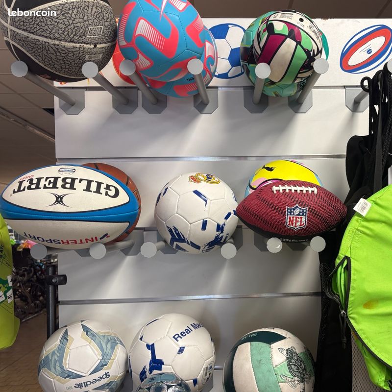 Ballon de sport Foot, basket, volley, rugby, beachvolley (bon état) - LEZPRIT REQUIPE (image 2)