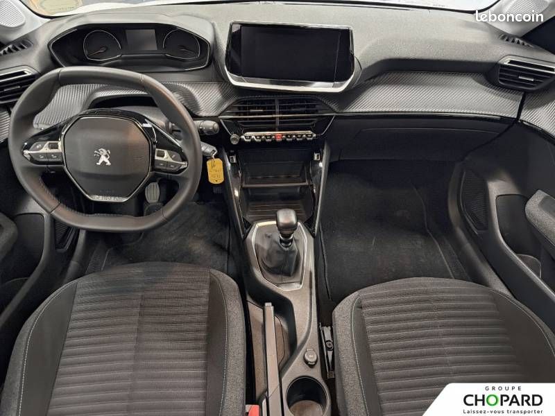 Peugeot 208 PureTech 100 S&S BVM6 Style (image 16)