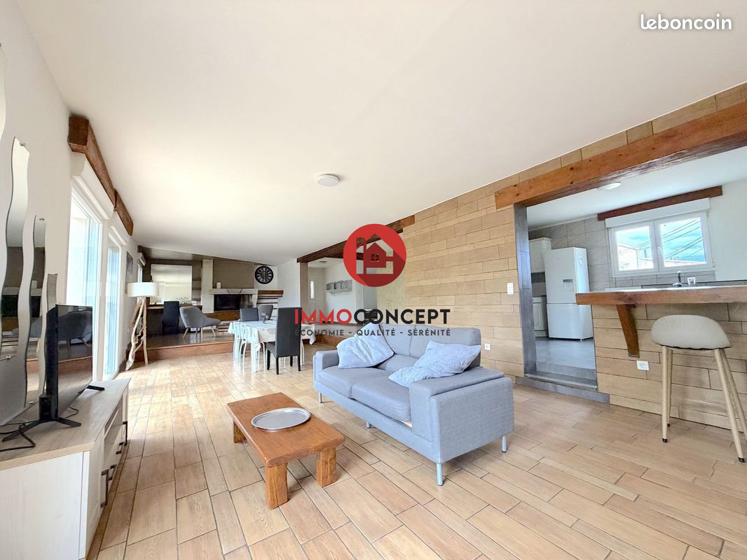 Maison 7 pièces 186 m² · à Laudun-l'Ardoise · 186 m² · 289 000 €