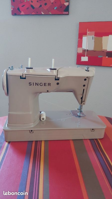 Machine a coudre Singer 401 G (image 1)