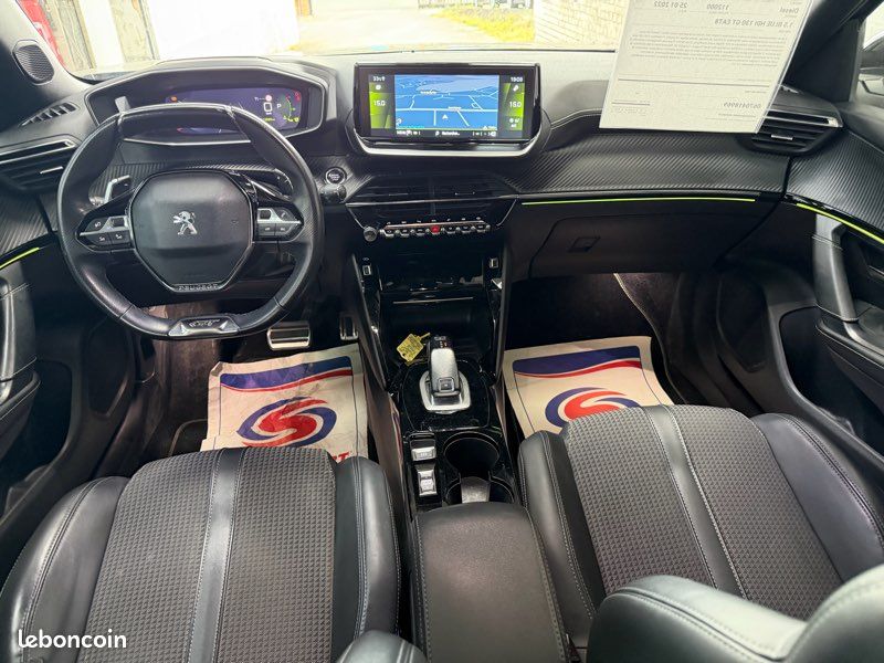 PEUGEOT 2008 GT 1.5 L HDI 130 EAT 8 / 1 ÈRE MAIN / reprise possible (image 6)