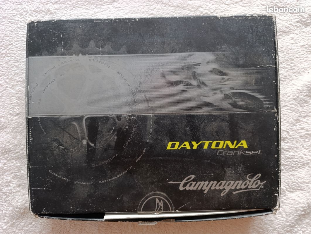 Pédalier Campagnolo CENTAUR 10 Speed UD 52/39 manivelles 170 neuf - Équipements vélos Pédalier Campagnolo CENTAUR 10 Speed UD 52/39 manivelles 170 neuf - Équipements vélos