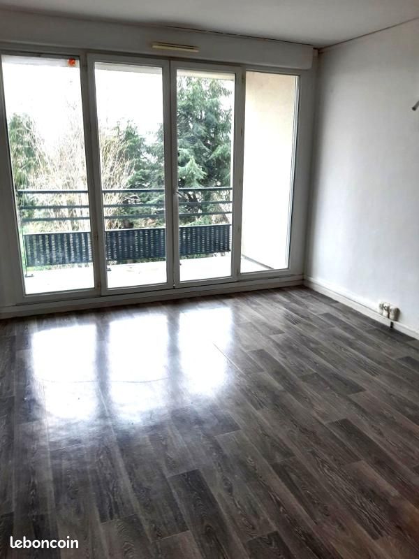 Appartement 4 pièces 79 m² · à Beaurepaire · 79 m² · 727 €/mois