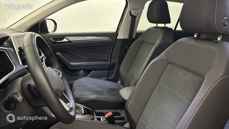 Volkswagen T-Roc 1.5 TSI EVO 150ch Style DSG7 (image 12)