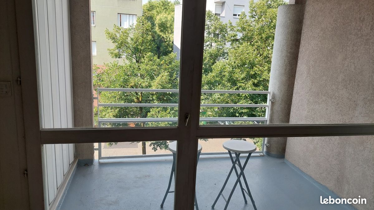 Appartement 1 pièce 35 m² · à Eybens · 35 m² · 500 €