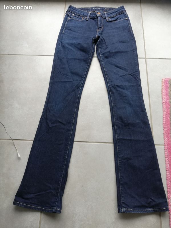 Vente jean Levi's 26 demi curve (image 3)