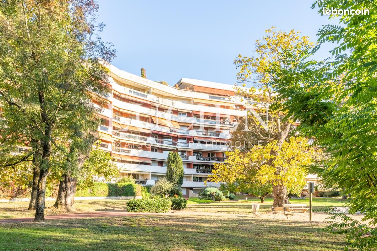 Appartement 5 pièces 123 m² · à Écully · 123 m² · 588 000 €